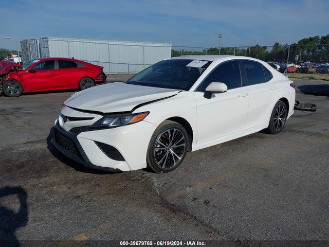 Toyota CAMRY SE 2018 JTNB11HK7J3022381 Image 2
