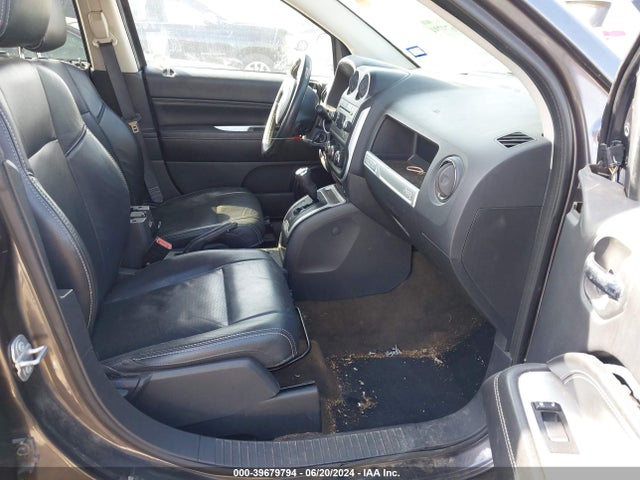 1C4NJCEB3HD189228 Jeep Compass High Altitude Fwd