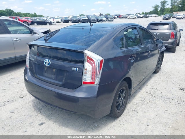 Toyota Prius Two 2015 JTDKN3DU2F0395560 Image 4