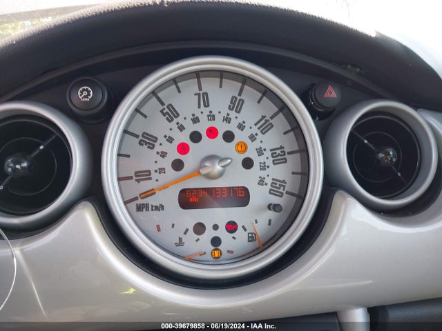 2004 MINI COOPER S WMWRE33404TD82138 Photo 6