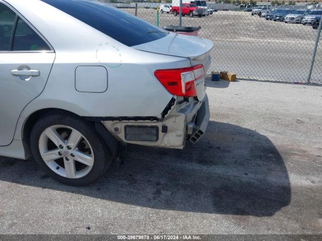 4T1BF1FK2EU335827 Toyota CAMRY SE