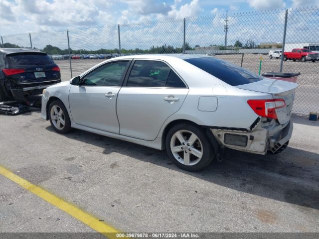4T1BF1FK2EU335827 Toyota CAMRY SE