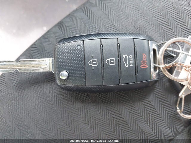 KIA FORTE LX 2016 KNAFK4A61G5614404 Image 11