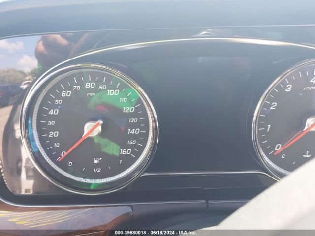 WDDZF4JB6JA437256 Mercedes-Benz E 300