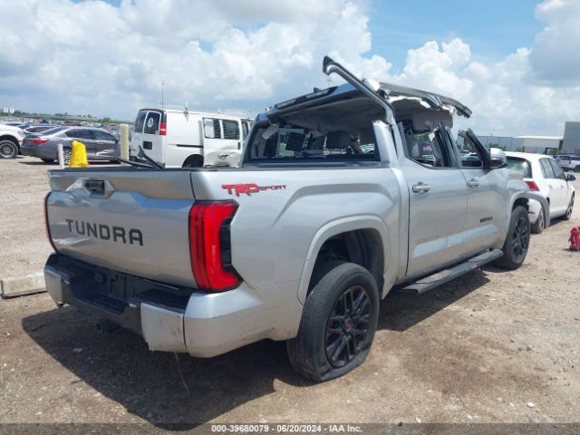 5TFLA5AB0NX018827 Toyota Tundra Sr5