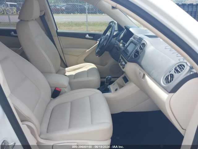 WVGAV7AX3HK027358 Volkswagen Tiguan 2.0t/2.0t S