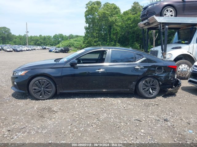 1N4BL4DW9MN383411 Nissan Altima Sv Intelligent Awd