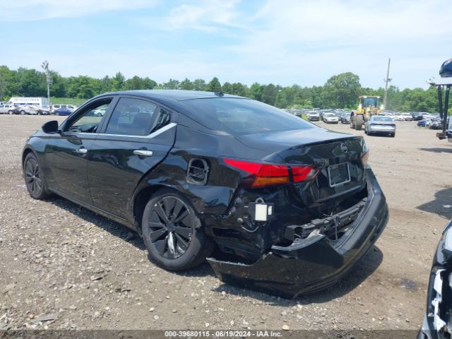 1N4BL4DW9MN383411 Nissan Altima Sv Intelligent Awd