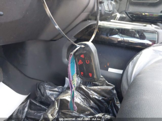 3GCUYEET0MG233436 Chevrolet Silverado 1500 4wd  Short Bed Rst