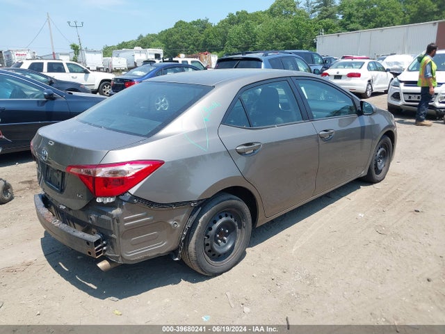 Toyota COROLLA LE 2018 2T1BURHE6JC986241 Image 4