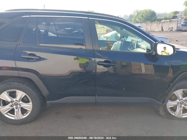 Toyota Rav4 Xle 2019 JTMP1RFV0KD503090 Image 13