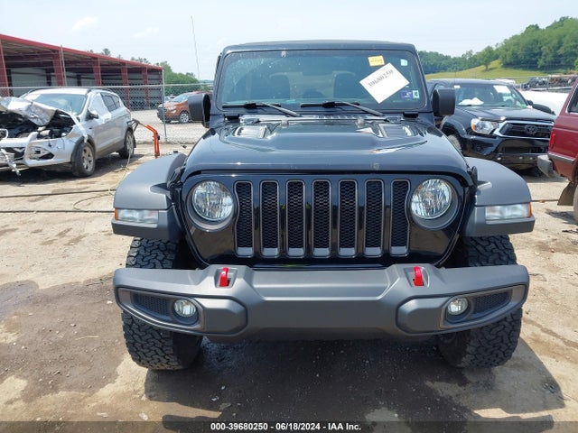 1C4HJXFN4JW313773 Jeep Wrangler Unlimited Rubicon 4x4