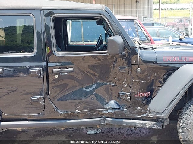 1C4HJXFN4JW313773 Jeep Wrangler Unlimited Rubicon 4x4