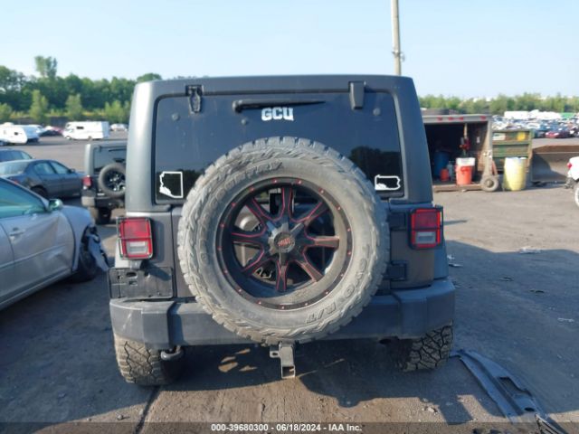 1C4BJWDG8EL180379 Jeep Wrangler Unlimited Sport