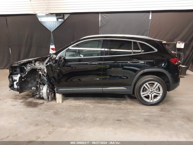 W1N4N4HB0PJ457226 Mercedes-Benz Gla 250 4matic
