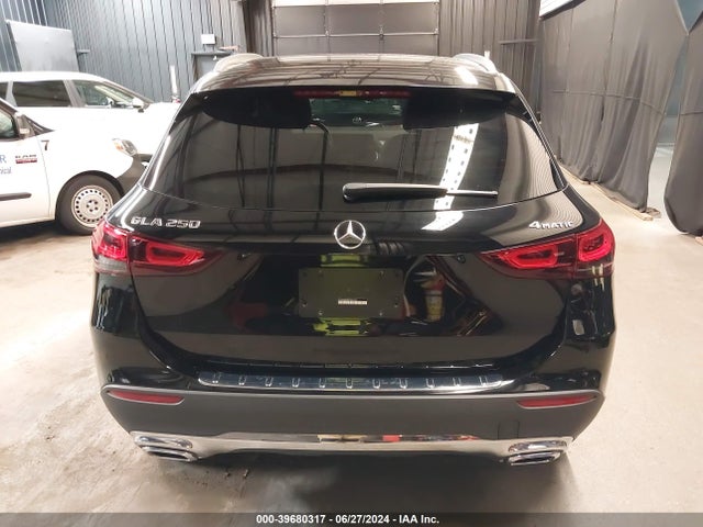 W1N4N4HB0PJ457226 Mercedes-Benz Gla 250 4matic