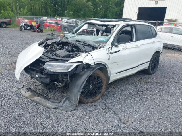 3VV8B7AX7NM045685 Volkswagen Tiguan 2.0t Se R-line Black