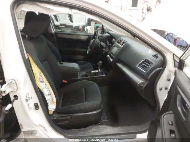 4S3BNAB67H3044699 Subaru Legacy 2.5i