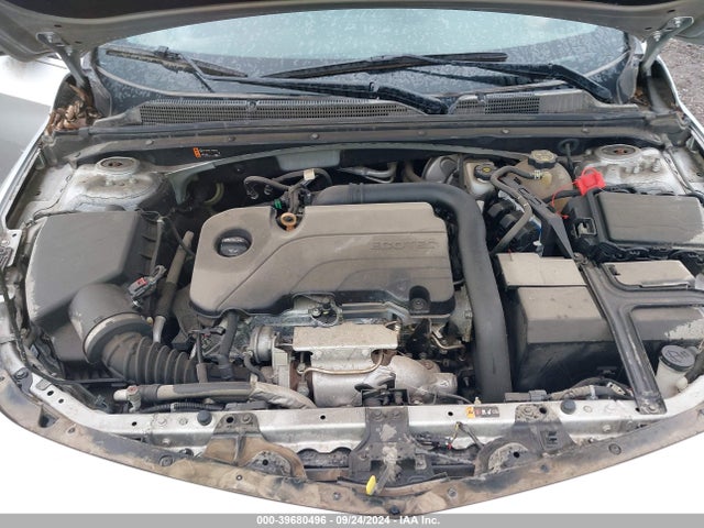 1G1ZD5STXKF105461 Chevrolet MALIBU LT