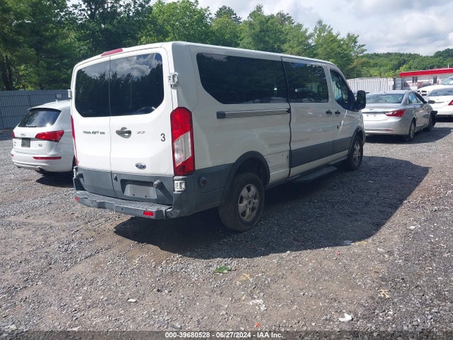 1FBZX2YM8HKA47044 Ford Transit-350 Xlt