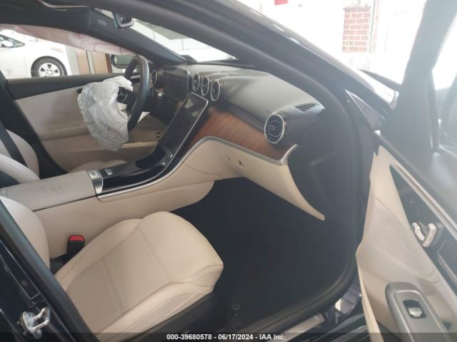 W1KAF4HB8NR037399 Mercedes-Benz C 300 4matic