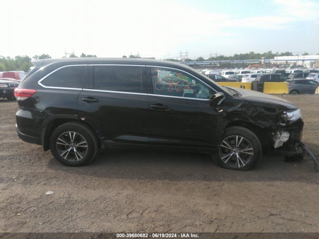 Toyota Highlander Le 2019 5TDBZRFH3KS974166 Image 13