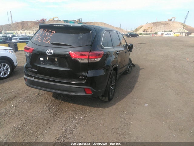 Toyota Highlander Le 2019 5TDBZRFH3KS974166 Image 4