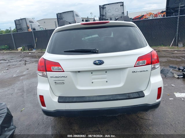 Subaru Outback 2.5i Limited 2014 4S4BRCLCXE3292151 Image 17