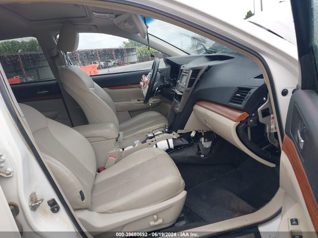 Subaru Outback 2.5i Limited 2014 4S4BRCLCXE3292151 Image 5