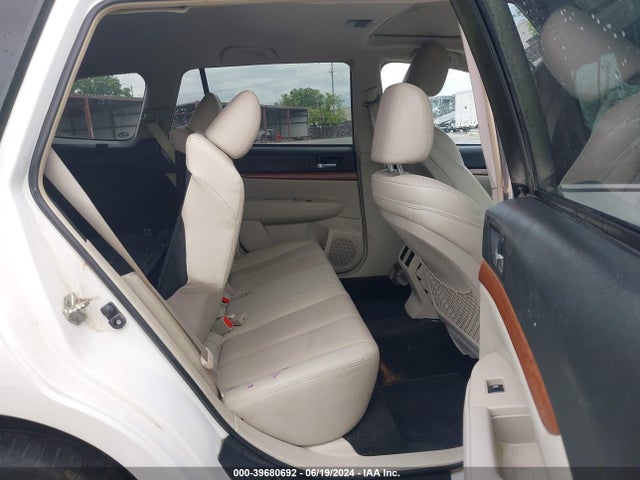 Subaru Outback 2.5i Limited 2014 4S4BRCLCXE3292151 Image 8