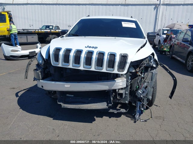 1C4PJMAB6EW192726 Jeep Cherokee Sport