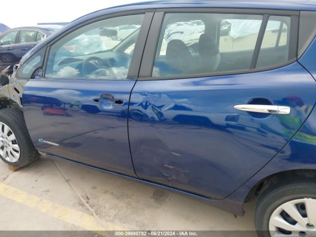 1N4AZ0CP1GC305766 Nissan LEAF S