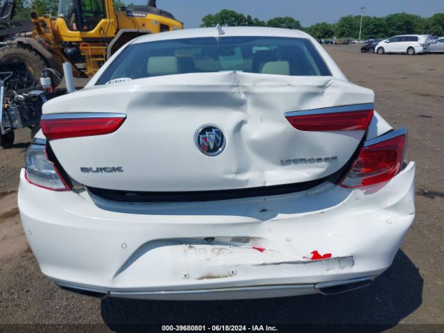 1G4ZP5SS0JU118893 Buick Lacrosse Essence