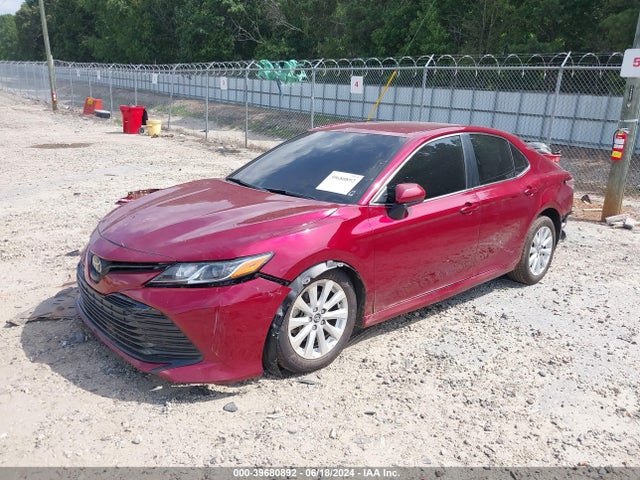 Toyota CAMRY LE 2018 4T1B11HK3JU585308 Image 2