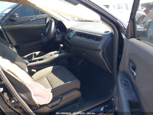 3CZRU5H35NM738429 Honda Hr-v 2wd Lx