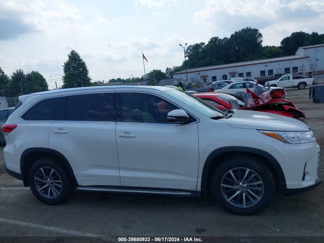 Toyota Highlander Xle 2018 5TDJZRFH3JS544471 Image 13