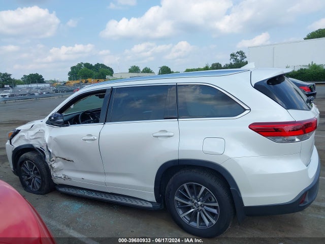 Toyota Highlander Xle 2018 5TDJZRFH3JS544471 Image 14