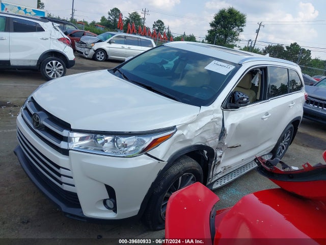 Toyota Highlander Xle 2018 5TDJZRFH3JS544471 Image 2