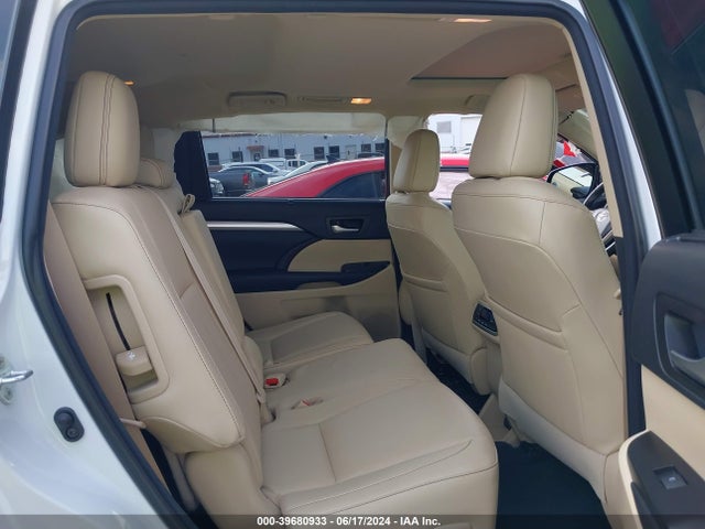 Toyota Highlander Xle 2018 5TDJZRFH3JS544471 Image 8