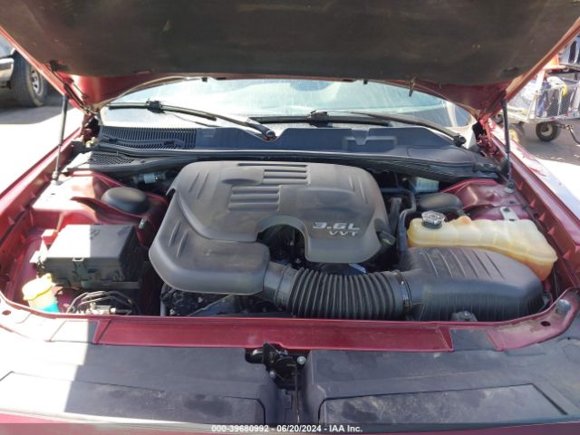 2C3CDZAG8JH123841 Dodge Challenger Sxt
