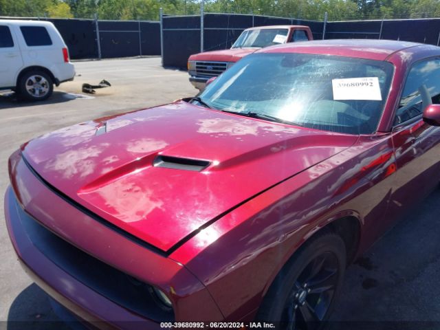 2C3CDZAG8JH123841 Dodge Challenger Sxt