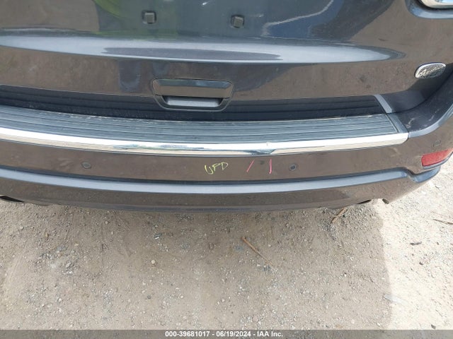 1C4RJECG7FC872757 Jeep Grand Cherokee Overland