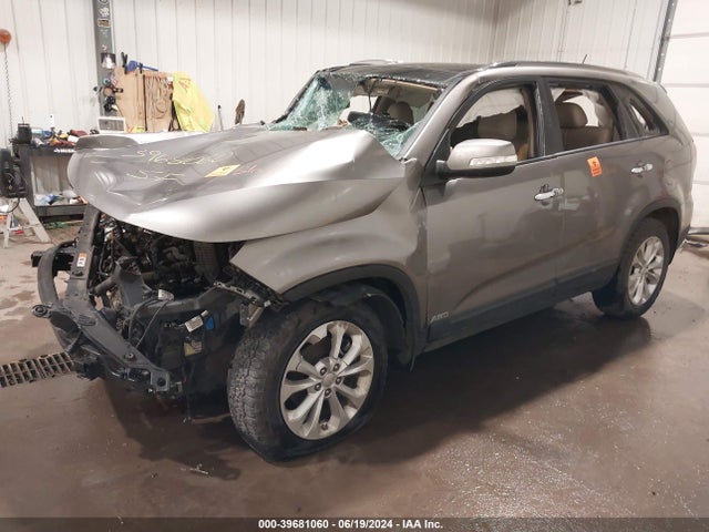 5XYKUDA70EG549733 KIA Sorento Ex V6