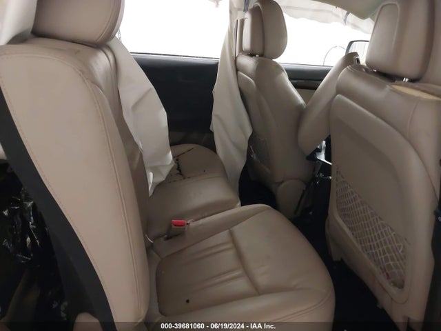 5XYKUDA70EG549733 KIA Sorento Ex V6