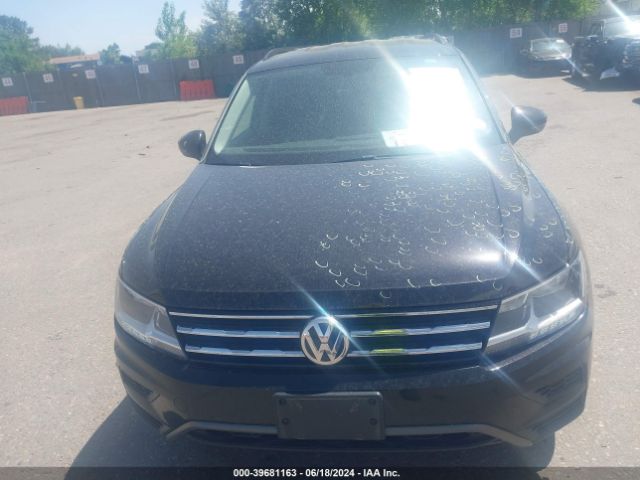 3VV2B7AX3MM154181 Volkswagen Tiguan 2.0t Se/2.0t Se R-line Black/2.0t Sel