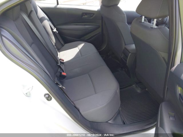 5YFEPMAE0NP390260 Toyota COROLLA LE