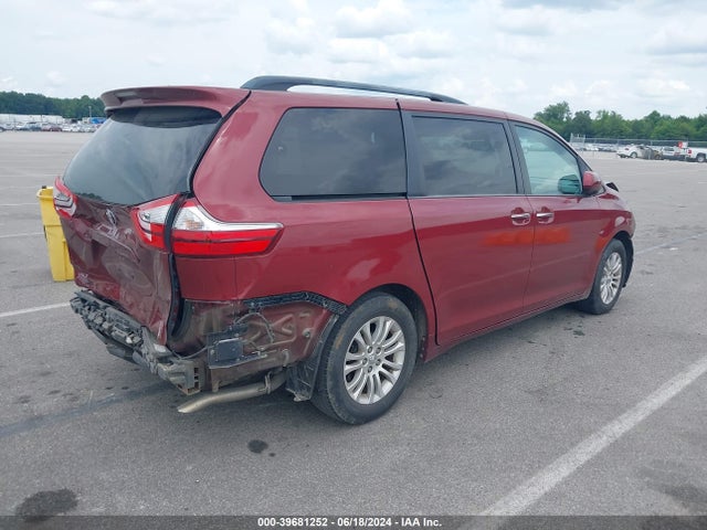 Toyota Sienna Xle 8 Passenger 2015 5TDYK3DC3FS592535 Image 4