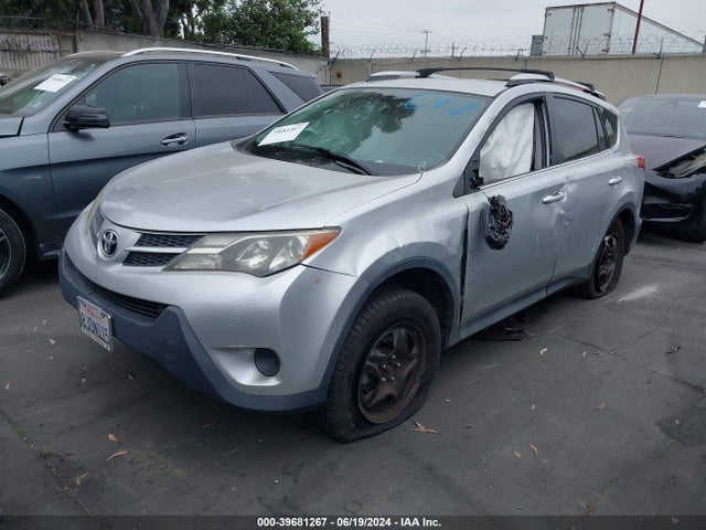 Toyota RAV4 LE 2015 2T3ZFREV4FW231194 Image 2