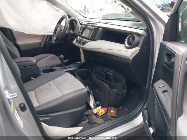 Toyota RAV4 LE 2015 2T3ZFREV4FW231194 Image 5