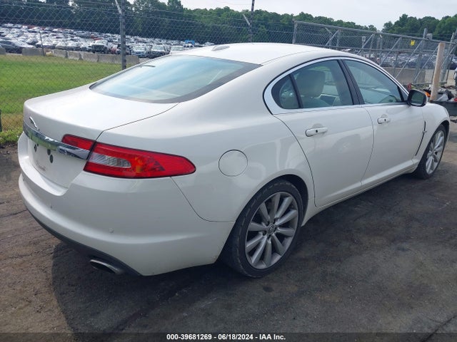 2010 JAGUAR XF SAJWA0GB9ALR61406 Photo 3